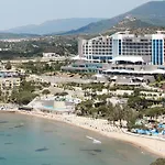 Aria Claros & Resort 5*
