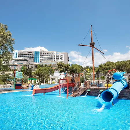 Aria Claros & אתר נופש אוזדרה