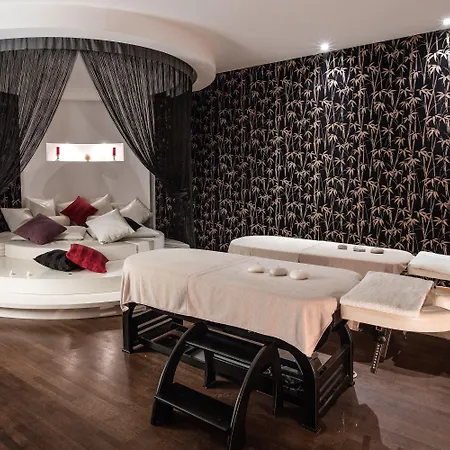 Aria Claros & Üdülőközpont 5*