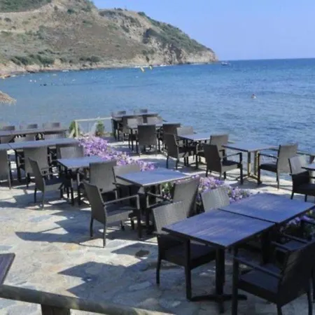 Θέρετρο Aria Claros &