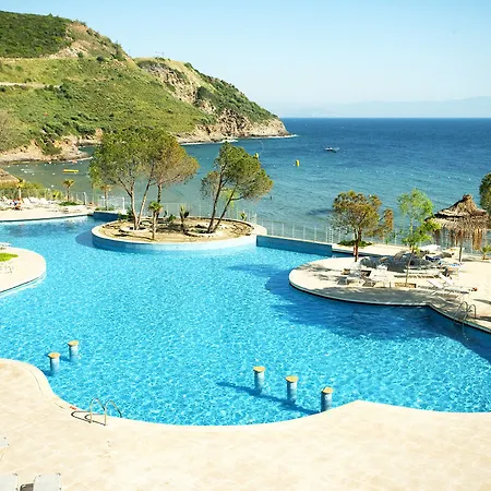 אתר נופש Aria Claros & אוזדרה