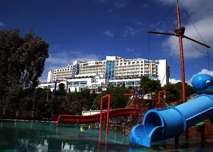 أريا كلاروس بيتش آند سبا ريزورت - شامل كليًا على مدار 24 ساعة منتجع اوزديره