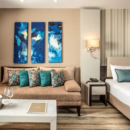 리조트 Aria Claros &