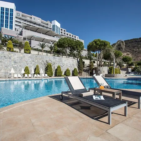 Aria Claros & 리조트 오즈데르