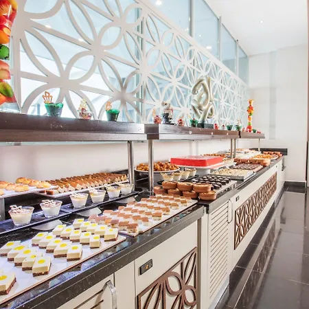 Aria Claros & 오즈데르